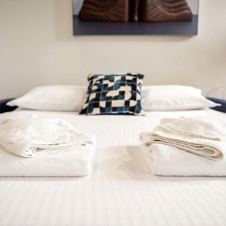 Artsy And Elegant Apartment Near Pantheon โรม ภายนอก รูปภาพ