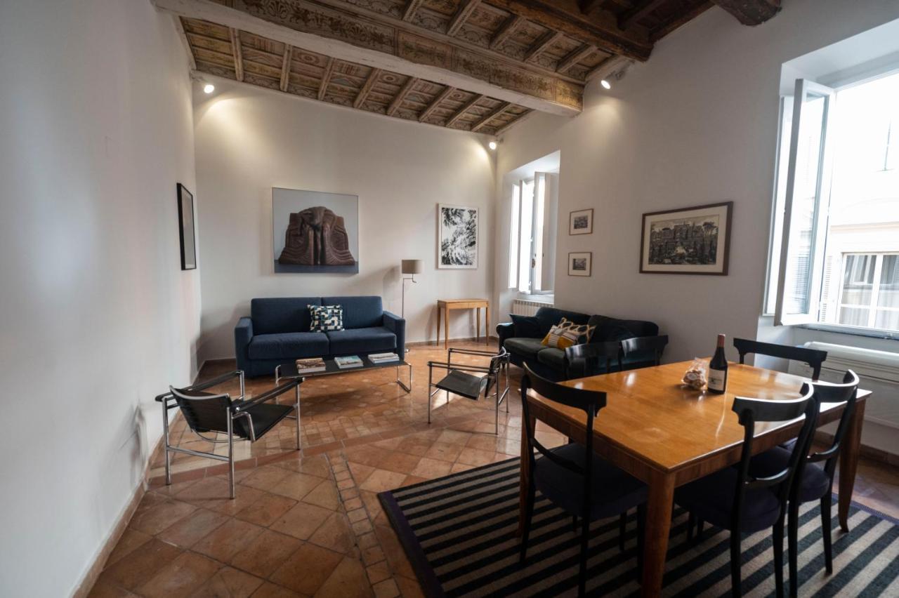 Artsy And Elegant Apartment Near Pantheon โรม ภายนอก รูปภาพ