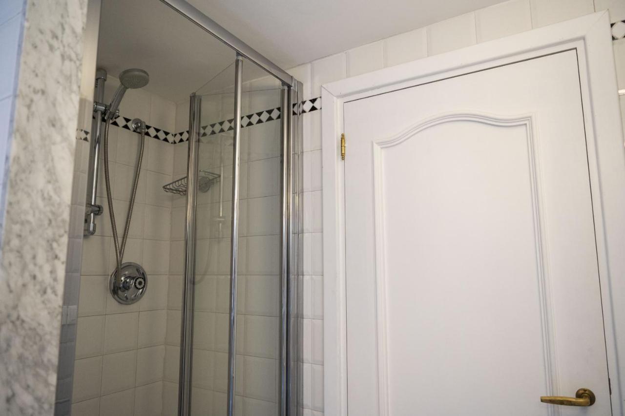 Artsy And Elegant Apartment Near Pantheon โรม ภายนอก รูปภาพ
